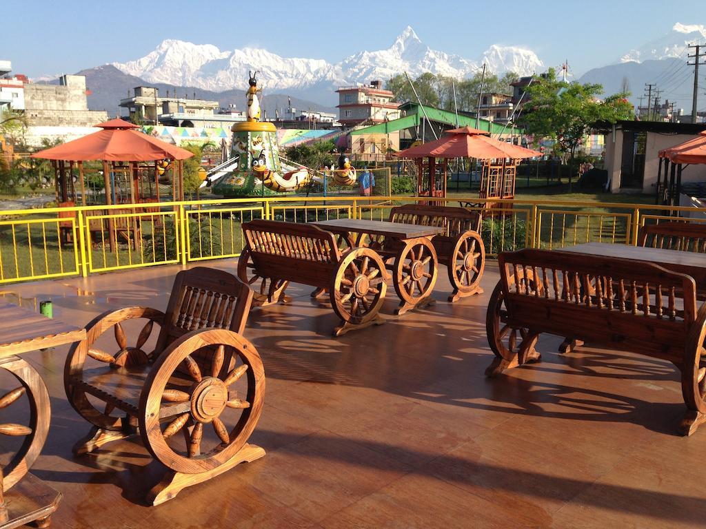 Hotel Jal Mahal Pokhara Exterior foto